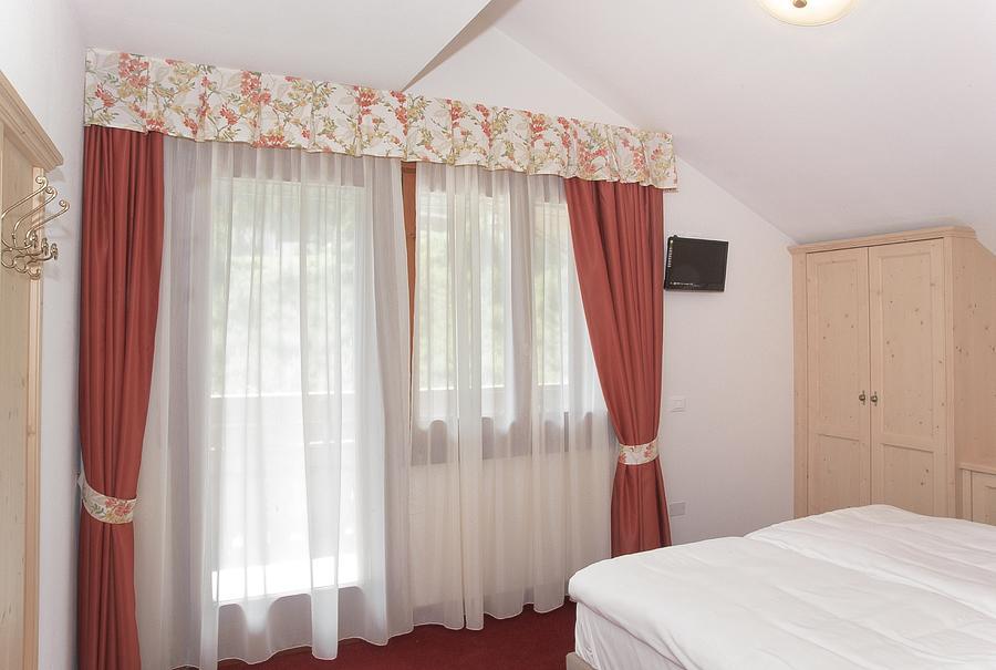 Hotel Garni Posta Форно-ди-Дзольдо Экстерьер фото