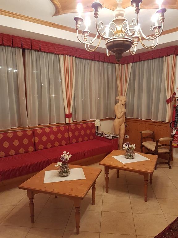 Hotel Garni Posta Форно-ди-Дзольдо Экстерьер фото